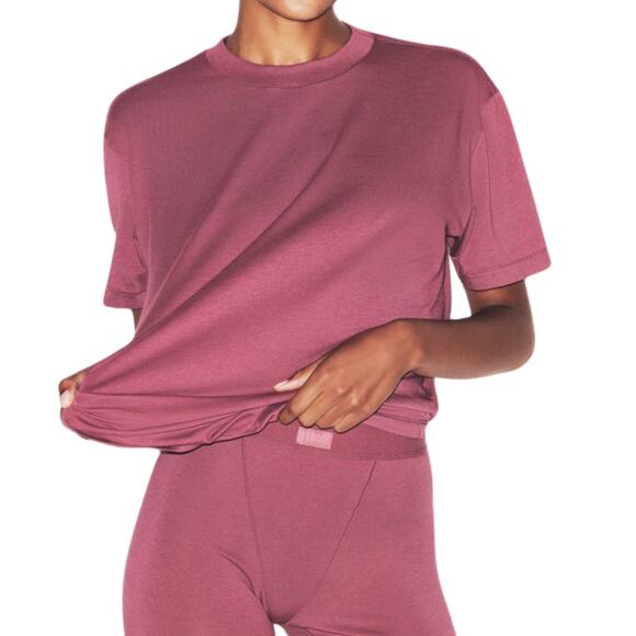 New With Tags SKIMS Boyfriend T-Shirt XXS — Beet Pink Oversized Cotton Tee - Picture 1 of 4